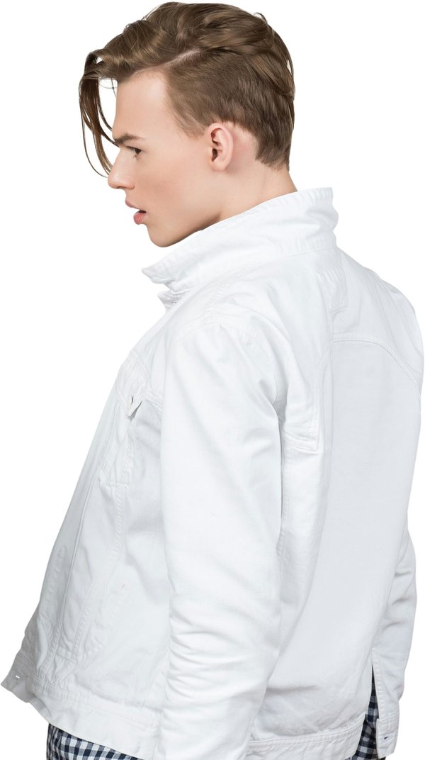 How Can You Wear a Peasant Blouse in a Professional Environment?